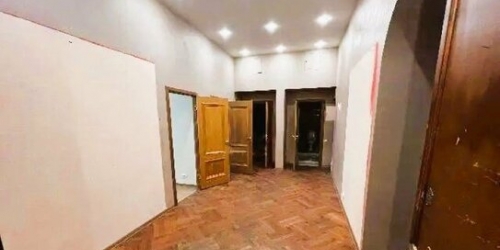 4-комн квартира Зверинская улица,  д. 17А