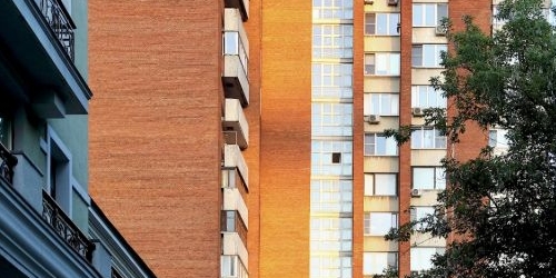 2-комн квартира улица Серегина, 3