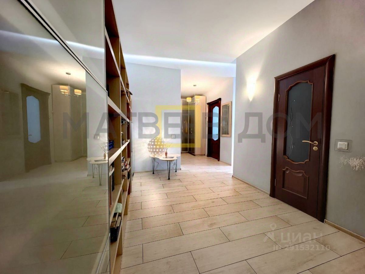 Продажа 4-комн квартиры на вторичном рынке Ярославский проспект, 66к1