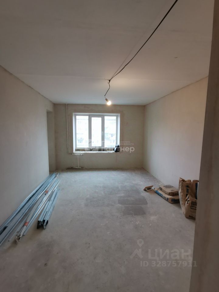 Продажа 3-комн квартиры на вторичном рынке Варшавская улица, 37К1