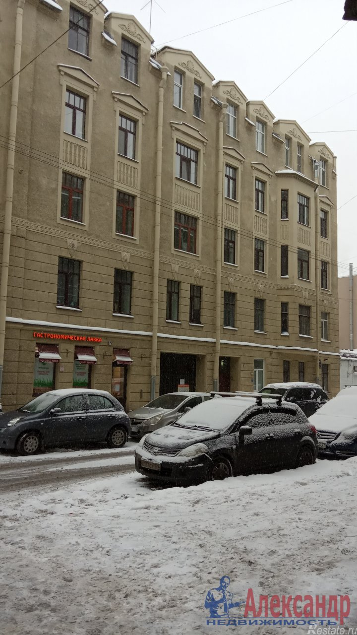 Продажа комнаты Лахтинская ул. ,  д. 25