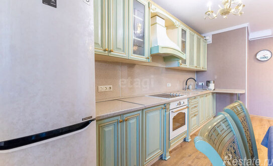 Продажа 3-комн квартиры на вторичном рынке Школьная улица