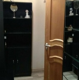 Аренда 1-комн квартиры на вторичном рынке ул Ереванская,  д. 12,  к. 1