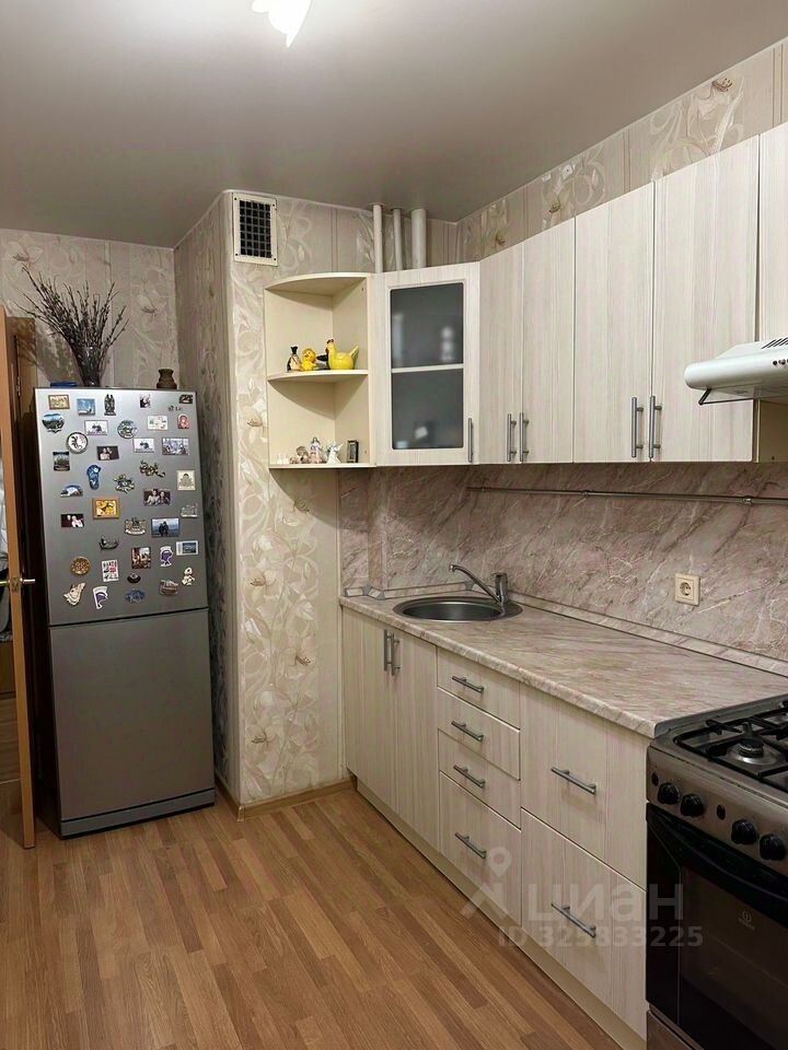 Продажа 3-комн квартиры на вторичном рынке улица Ильюшина, 15К1