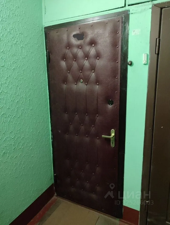 Продажа 2-комн квартиры на вторичном рынке улица Бабушкина, 101к1
