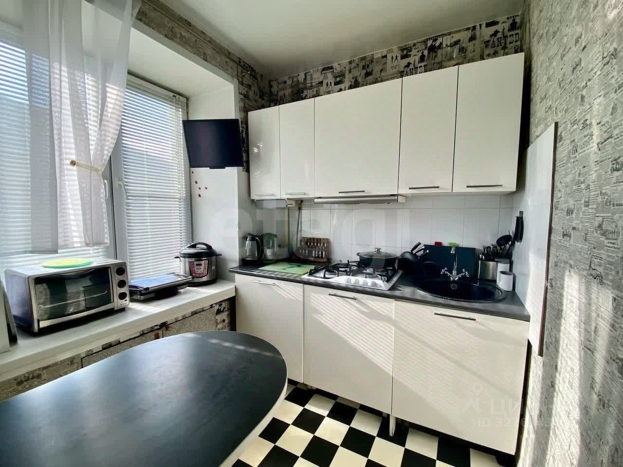 Продажа 2-комн квартиры на вторичном рынке Дубна, улица Курчатова, 30
