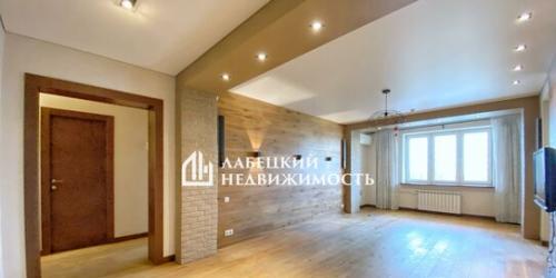4-комн квартира ул Академика Виноградова,  д. 1