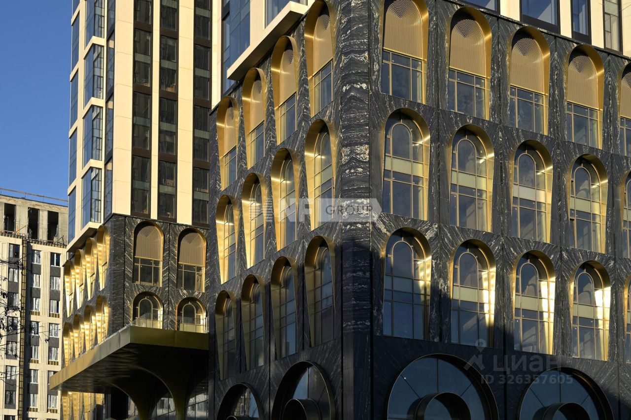 Продажа 3-комн квартиры на вторичном рынке Поклонная улица, 9