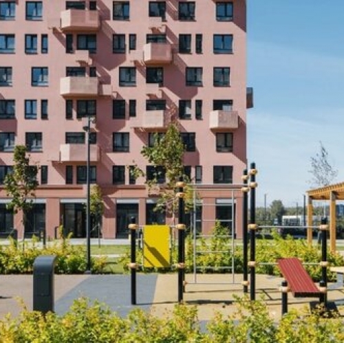 3-комн квартира Коробово, улица Авиаторов,  д. 7