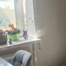 Продажа 1-комн квартиры на вторичном рынке Запрудня пгт, улица Карла Маркса, 10к2