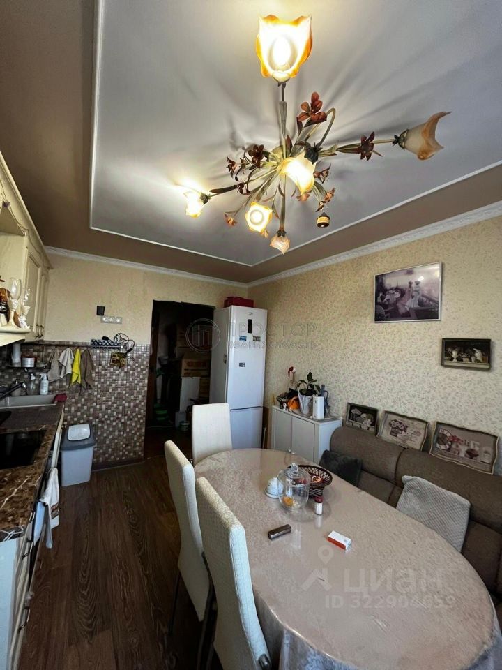 Продажа 3-комн квартиры на вторичном рынке Красногорск, улица Карбышева, 33