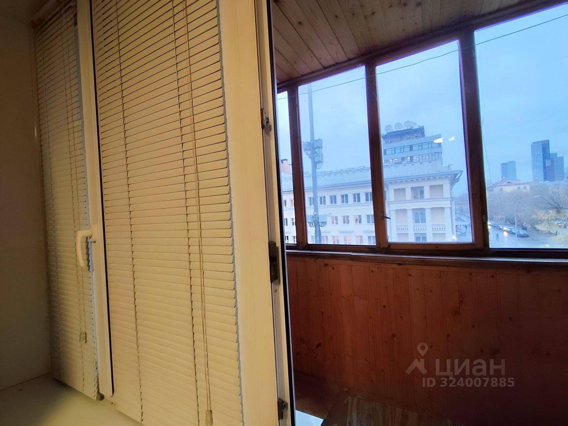 Продажа 2-комн квартиры на вторичном рынке Северный ао, улица 8 Марта, 7/5