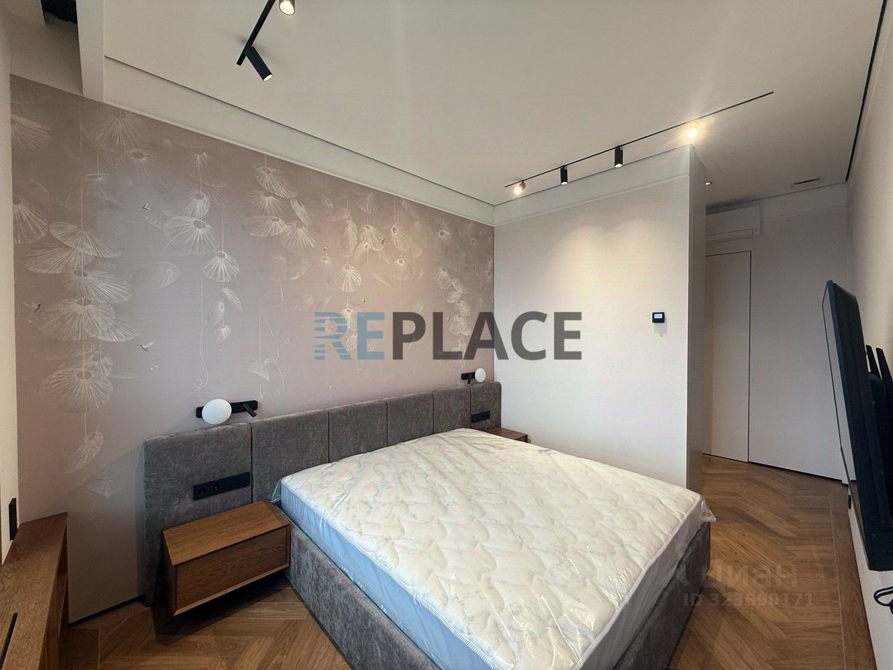 Продажа 4-комн квартиры на вторичном рынке Мантулинская улица, 9к6