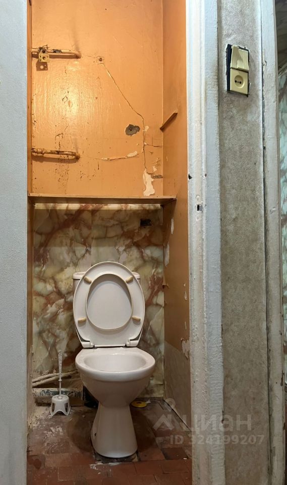 Продажа 3-комн квартиры на вторичном рынке улица Тельмана, 50К1