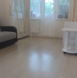 Продажа 2-комн квартиры на вторичном рынке Ломоносов г., Красного Флота ул. ,  д. 30а