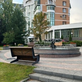 Продажа 3-комн квартиры на вторичном рынке ул Крылатская,  д. 45,  к. 3