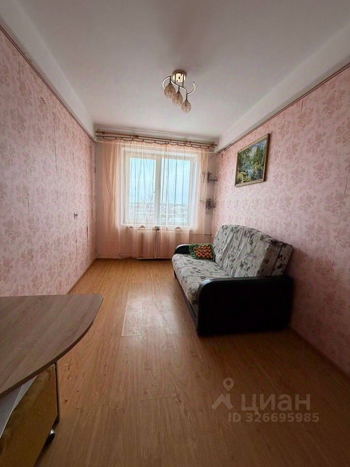 Продажа 3-комн квартиры на вторичном рынке Кингисепп, Аптекарский переулок, 10