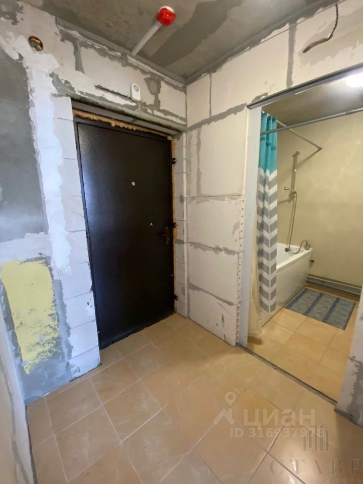 Продажа 1-комн квартиры на вторичном рынке пос. Шушары, Ленсоветовский тер., 23