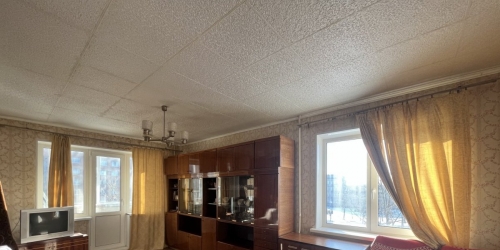 2-комн квартира Ломоносов г., Швейцарская ул. ,  д. 9