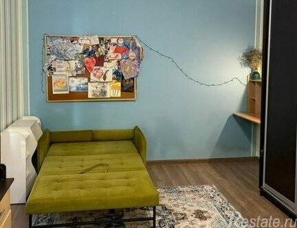 Продажа 1-комн квартиры на вторичном рынке ул Авиаторов,  д. 8,  к. 1