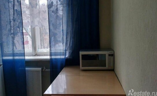 Продажа 1-комн квартиры на вторичном рынке улица Приорова,  д. 16 к1