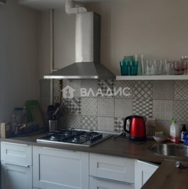 Продажа 2-комн квартиры на вторичном рынке улица Константина Царёва,  д. 4