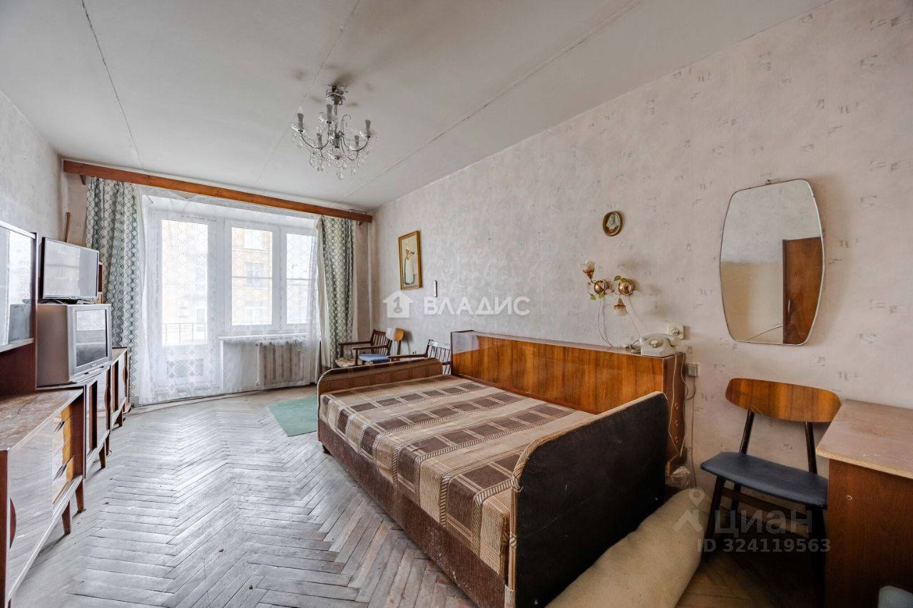Продажа 3-комн квартиры на вторичном рынке Гаванская улица, 45