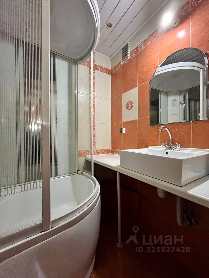 Продажа 3-комн квартиры на вторичном рынке Гаккелевская улица, 20к1
