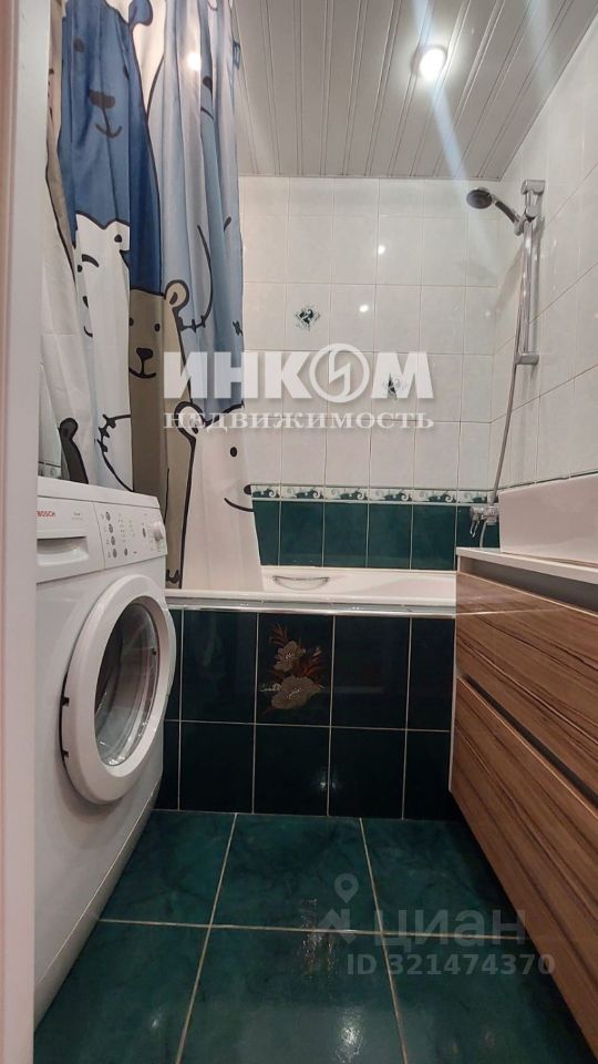 Продажа 3-комн квартиры на вторичном рынке Ясный проезд, 25