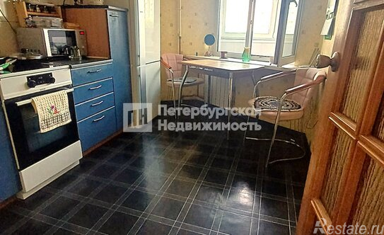 Продажа 2-комн квартиры на вторичном рынке Новосмоленская наб,  д. 8