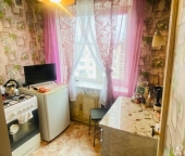 Продать Квартиры вторичка Оредеж, улица Карла Маркса  12 