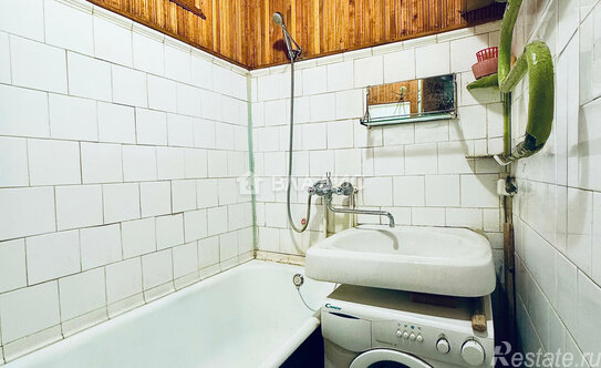 Продажа 2-комн квартиры на вторичном рынке Подольск, Ленинградская улица,  д. 14