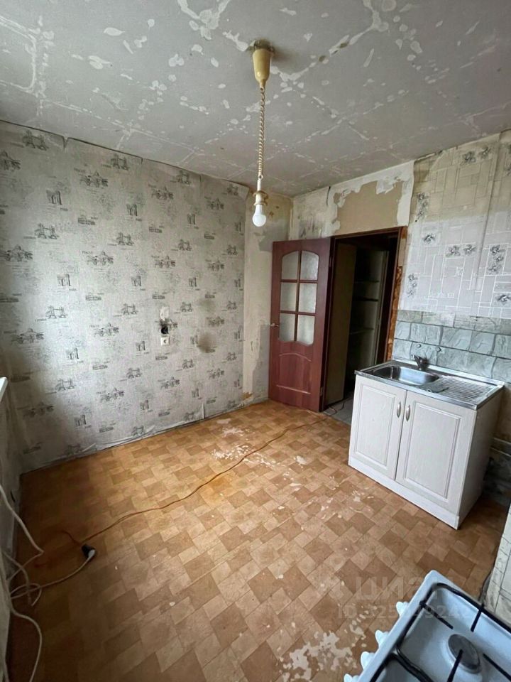 Продажа 3-комн квартиры на вторичном рынке Шлиссельбургский проспект, 17К2