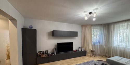 2-комн квартира улица Зои и Александра Космодемьянских,  д. 11А