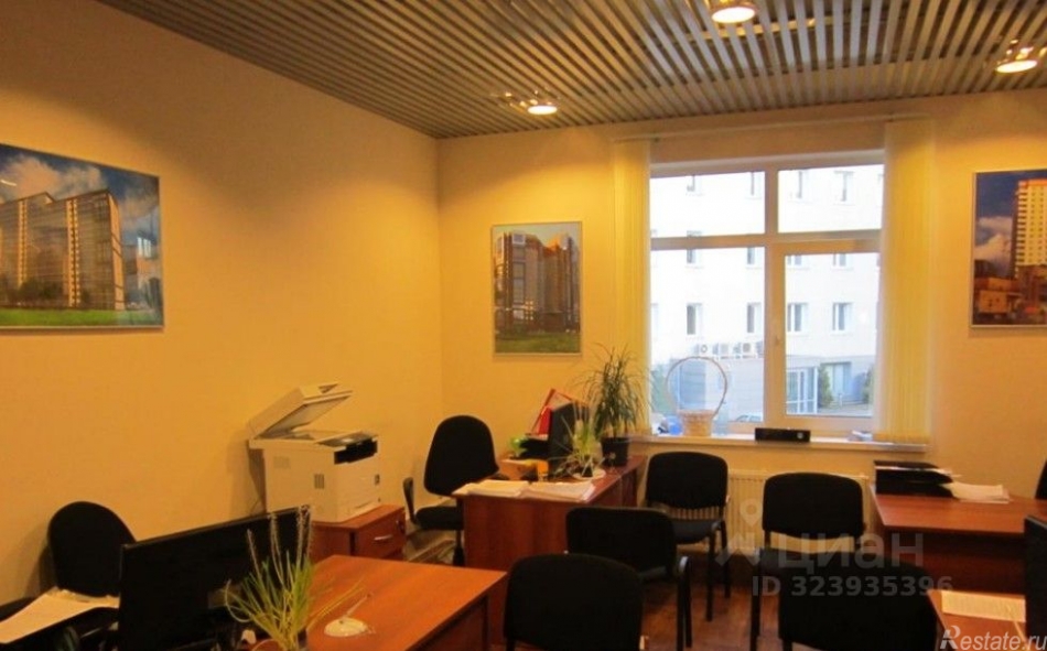 Продажа отдельного здания площадь Конституции,  д. 1 к2