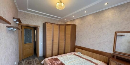 2-комн квартира улица Адмирала Коновалова,  д. 2-4