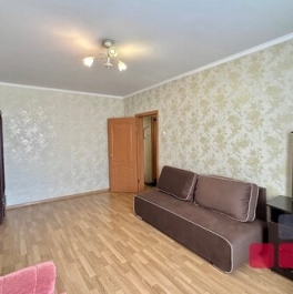 Аренда 2-комн квартиры на вторичном рынке ул Дмитриевского,  д. 17