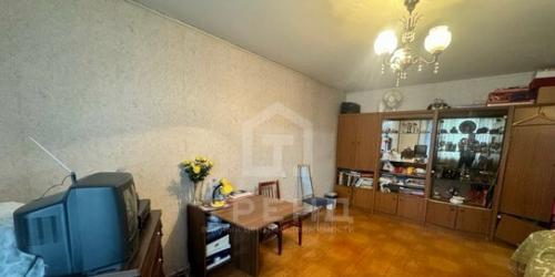 4-комн квартира улица Подвойского,  д. 48