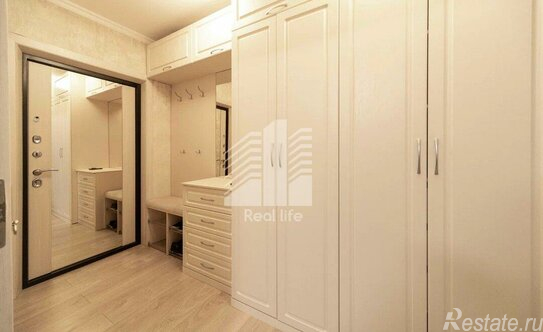 Продажа 2-комн квартиры на вторичном рынке Южный, ул Южнодомодедовская,  д. 16