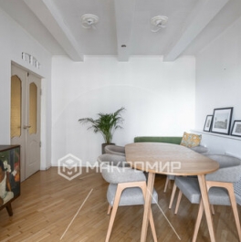 Продажа 4-комн квартиры на вторичном рынке Осенняя улица,  д. 14