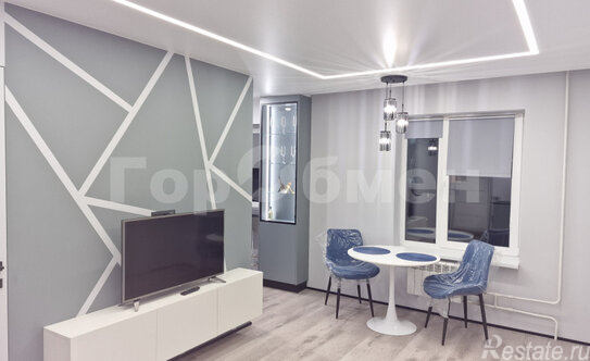 Продажа 3-комн квартиры на вторичном рынке улица Декабристов,  д. 36Б