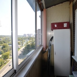 Продажа 1-комн квартиры на вторичном рынке Алтайская улица,  д. 33/7