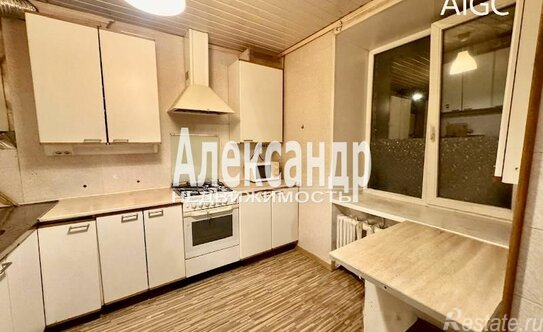 Продажа 3-комн квартиры на вторичном рынке Выборг, улица Куйбышева,  д. 17