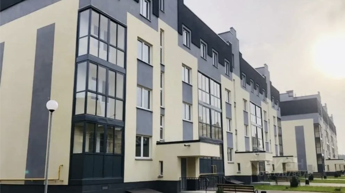 Продажа 2-комн квартиры на вторичном рынке МЖК Изумрудная Долина тер., д. Солманово, улица Триумфальная, 21