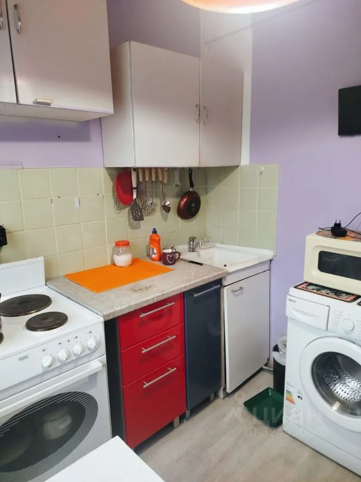 Продажа 2-комн квартиры на вторичном рынке улица Лескова, 10Б
