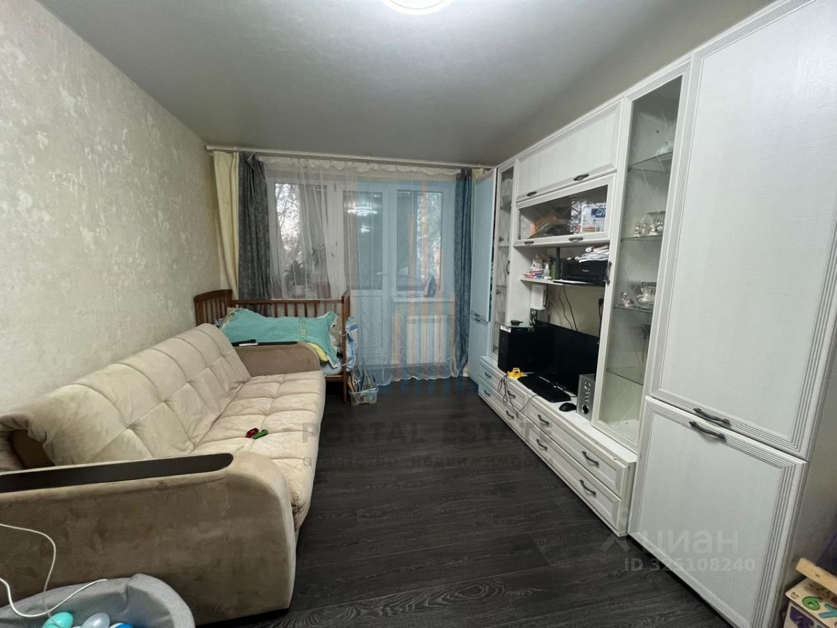 Продажа 2-комн квартиры на вторичном рынке Чехов, улица Гагарина, 52