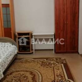 Продажа 2-комн квартиры на вторичном рынке улица Оптиков,  д. 52 к1