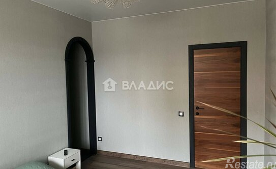 Продажа 3-комн квартиры на вторичном рынке Бронницы, улица Соловьиная роща,  д. 3