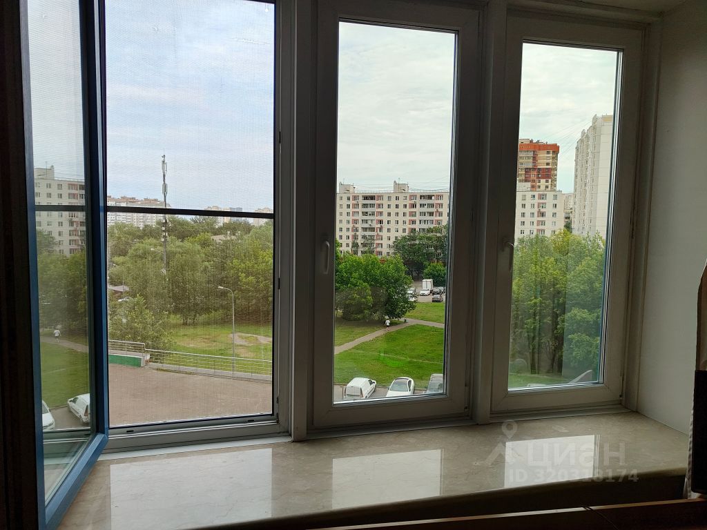 Продажа 2-комн квартиры на вторичном рынке улица Архитектора Власова, 8