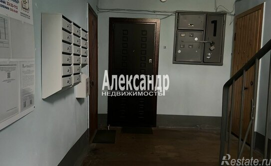 Продажа 2-комн квартиры на вторичном рынке Металлистов пр-кт,  д. 122а